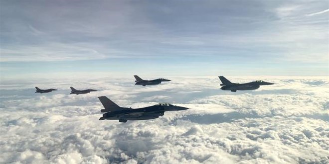 MSB: NATO görevini engellemeye çalışan Yunan uçaklarına gerekli karşılık verildi