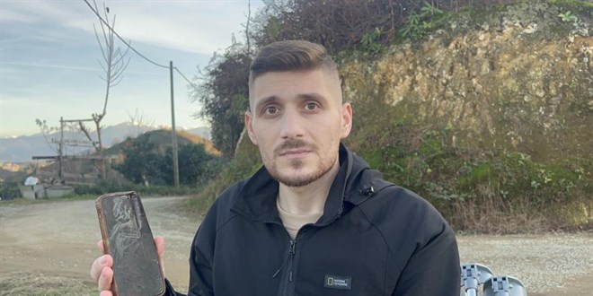 Uzman çavuşu cep telefonu kurtardı