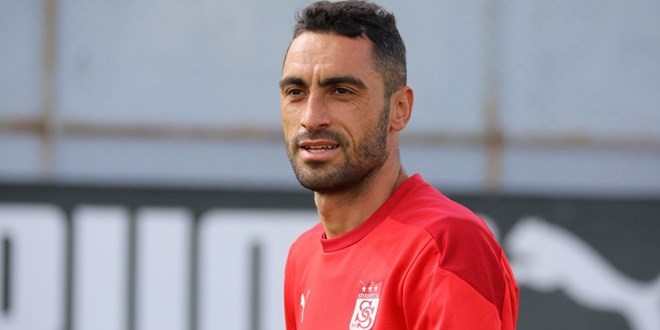 Sivassporlu Uğur Çiftçi Galatasaray'a imzalıyor