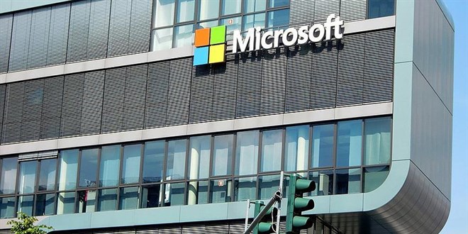 Microsoft 10 bin çalışanını işten çıkaracak