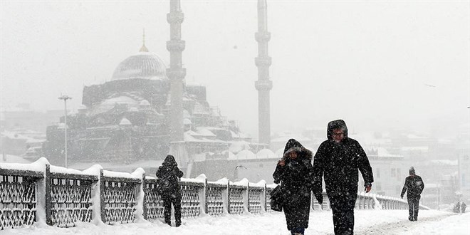 Trkiye'yi etkisini altna alacak: Saanak yamur ve kar geliyor