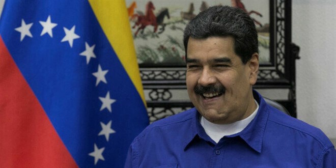 Venezuela Devlet Bakan Maduro:  Trk halk bilmeli ki Erdoan' ok seviyoruz