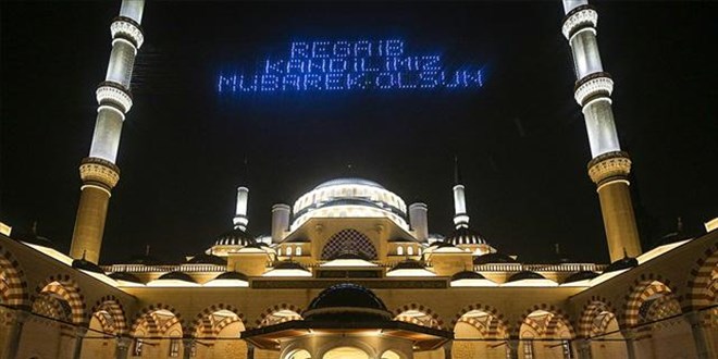Regaib Kandili bugün idrak edilecek