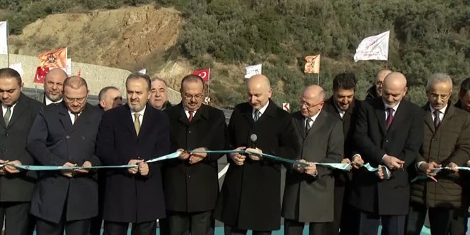 'Yürüttüğümüz çalışmalarla, geleceğe, üretime, istihdama, refaha, kalkınmaya yol açıyoruz'