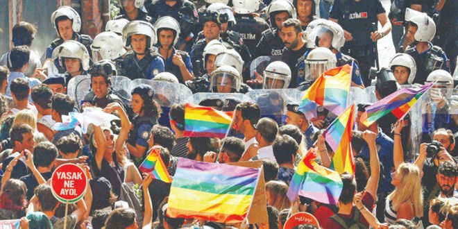 Tehlike ok byk! Trkiye'de aktif 17 LGBT dernei var