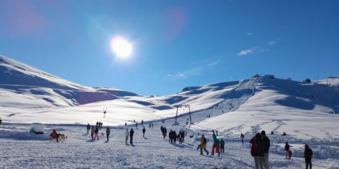 Kayak merkezlerinde kar kalınlığı en fazla Antalya'da ölçüldü