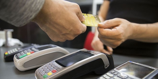 Vatanda kredi kartnda 'limitleri' zorluyor
