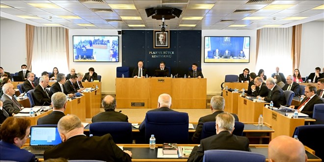 Borç yapılandırmasını içeren teklif komisyonda kabul edildi