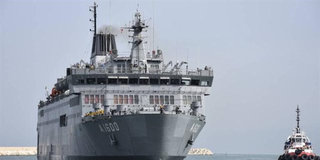 TCG İskenderun gemisi yaralıları hastanelere sevk edecek