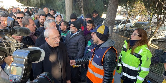 Kılıçdaroğlu, depremden etkilenen Osmaniye'de incelemelerde bulundu