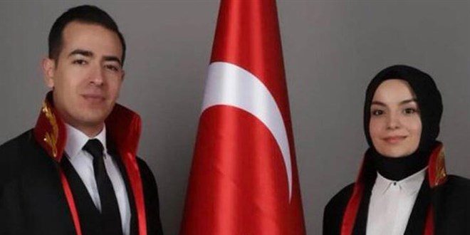 Yıkılan binada Hakim çiftin cansız bedenlerine ulaşıldı