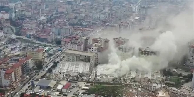 Yıkılan binaların yarısı sigortasız
