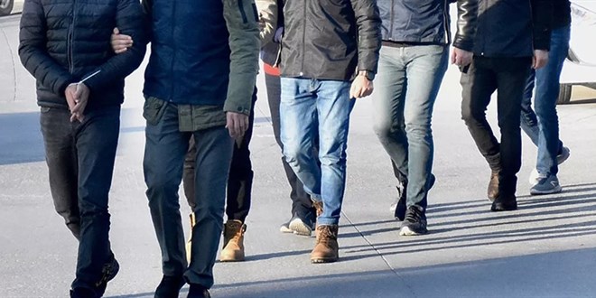 Hatay'da yağma ve hırsızlık yaptığı belirlenen 10 şüpheli yakalandı