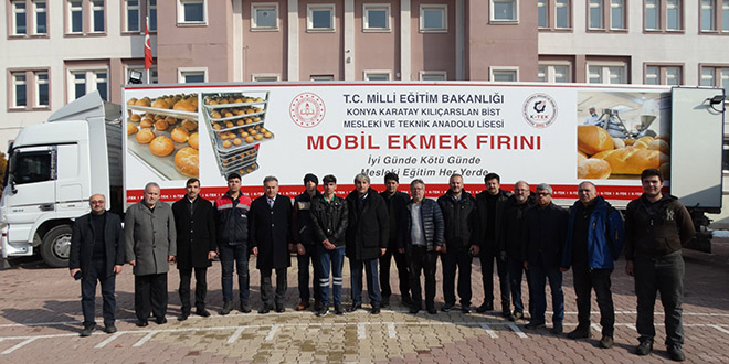 Meslek liselilerin yapt 'mobil ekmek frn' Hatay'a gnderildi