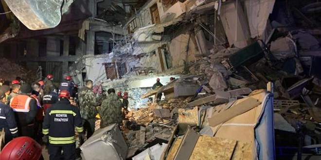 Depremde hayatn kaybeden Azerbaycan vatanda says 6'ya ykseldi