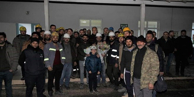 Amasyalı madenciler: Depremzedelerin yaralarına merhem olmaya çalıştık