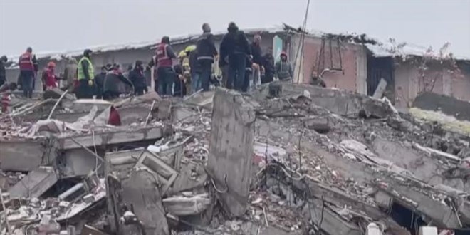 Malatya'da deprem soruşturmasında 25 kişi tutuklandı