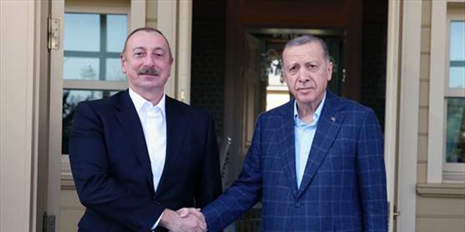 Cumhurbaşkanı Erdoğan, Azerbaycan Cumhurbaşkanı Aliyev ile bir araya geldi
