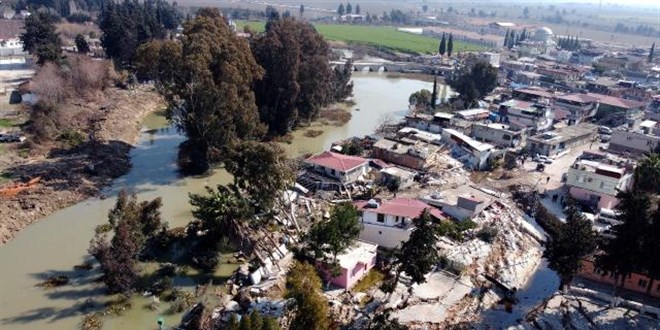 Hatay'da depremde hayatını kaybedenlerin kimlik tespiti yeni alanda yapılacak