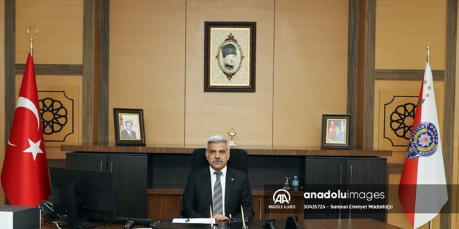 Göreve başlayan Emniyet Müdürü hediye yerine depremzedelere yardım yapılmasını istedi