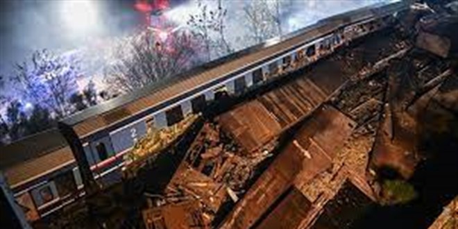 Yunanistan'da tren kazasında ölenlerin sayısı 57'ye yükseldi