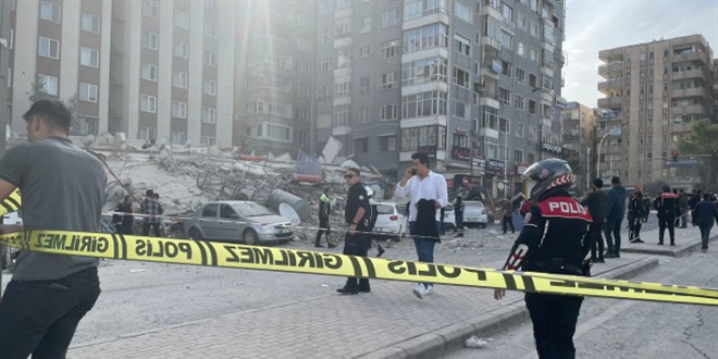 Şanlıurfa'da 6 katlı bina çöktü: Arama kurtarma başlatıldı