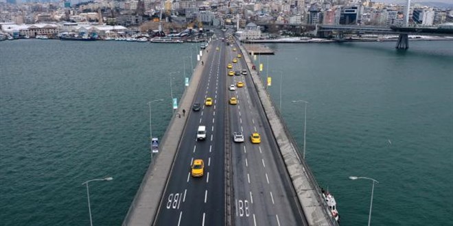 Galata ve Atatürk Köprüleri trafiğe kapatılacak