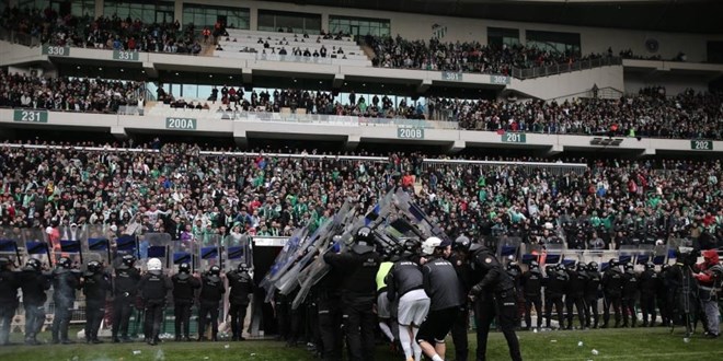 PFDK, Bursaspor'a 9 ma seyircisiz oynama cezas verdi