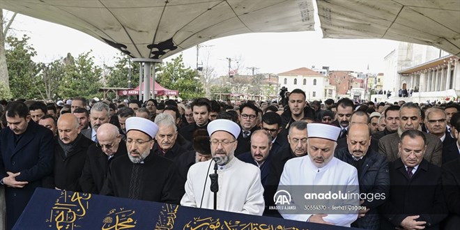 Sanayi ve Teknoloji Bakanı Varank'ın babası, son yolculuğuna uğurlandı