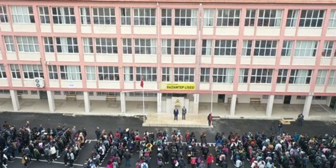Depremin vurduğu 3 ilde eğitim öğretim başladı