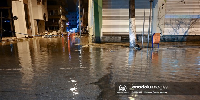 Hatay'ın İskenderun ilçesinde deniz seviyesi yükseldi