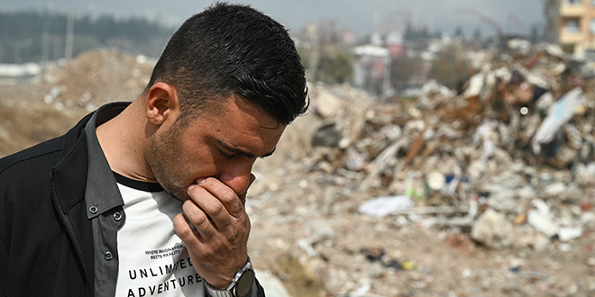 Depremden 5 gün öncesine kadar yaşadığı Ebrar Sitesi'nde 69 yakınını kaybetti