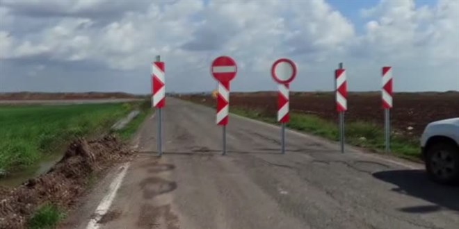 Selde tahrip olan Akçakale-Suruç kara yolunun bir bölümü ulaşıma kapatıldı