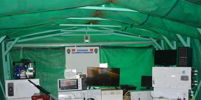 Deprem bölgesi Malatya'da 3 hırsızlık zanlısı gözaltına alındı