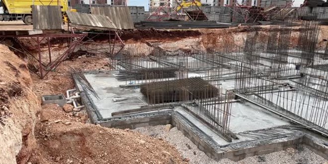 Adana'da depremzedeler için ilk aşamada 2 bin 200 konut yapılması planlanıyor