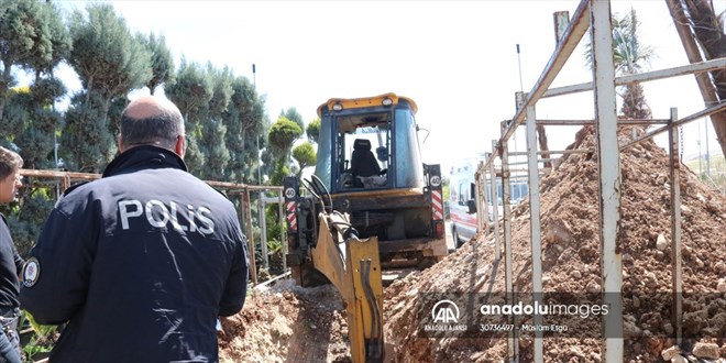 Şanlıurfa'da göçük altında kalan 4 işçi kurtarıldı