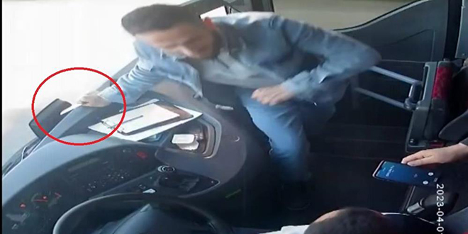 Şoförü bıçakla tehdit ederek otobüsü kaçıran saldırgan yakalandı