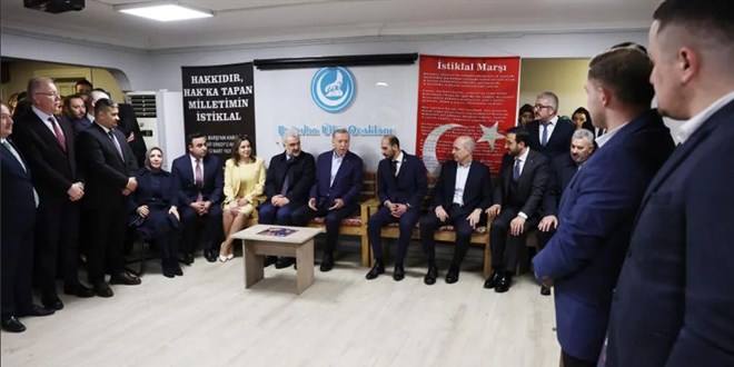Erdoğan'dan Bağcılar Ülkü Ocaklarına sürpriz ziyaret!