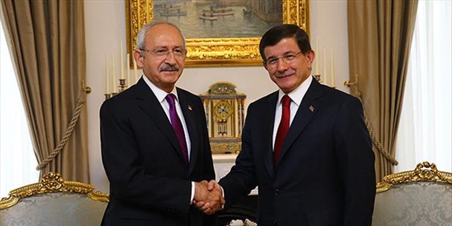 Davutoğlu, Kılıçdaroğlu'nun seçim kampanyasına bağışta bulundu