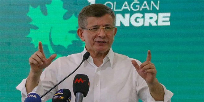 Davutoğlu, Kemal Kılıçdaroğlu'na 50 bin TL bağışladı