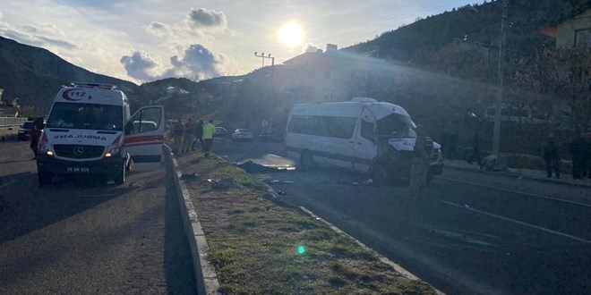 Gümüşhane'de işçi servisi takla attı: 1 ölü, 7 yaralı