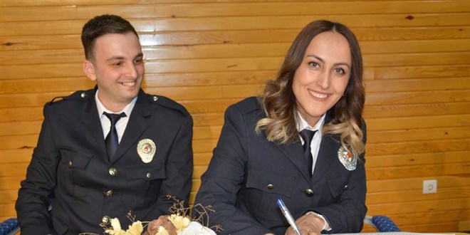 Polis haftasında nikah kıydılar