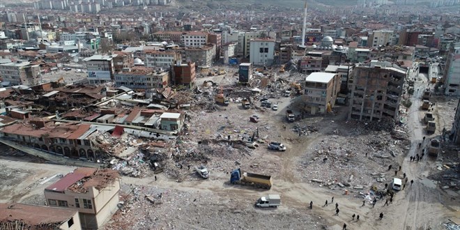 Malatya'da ar hasar gren 5 katl bina kt