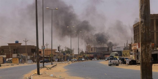 Sudan'daki çatışmaların ilk gününde 56 kişi öldü, 595 kişi yaralandı