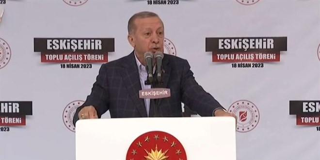 Erdoğan: Seçimin arifesinde Türkiye rayından çıkarılmaya çalışılıyor