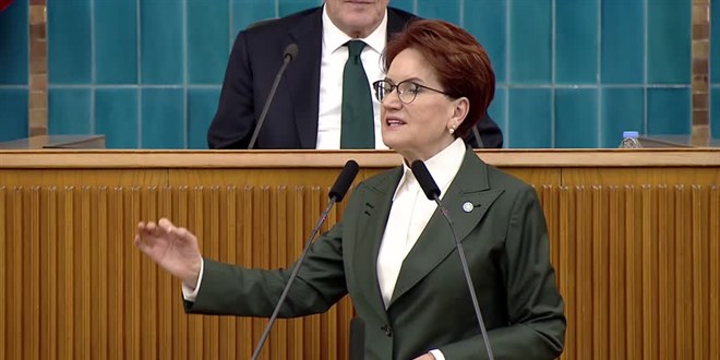 Akşener, Kılıçdaroğlu'nun seçim kampanyası için bağışta bulundu