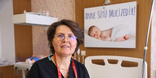 Disiplini, fedakarlığı ve sevecen tavırları Şaziye Özdil'e 'yılın ebesi' unvanını getirdi