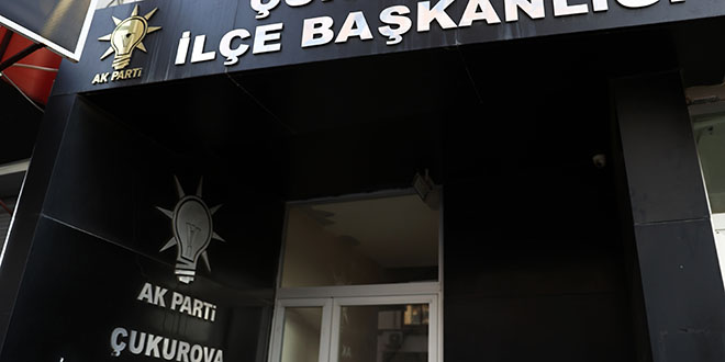 AK Parti İlçe Başkanlığına silahla saldıran şüpheli tutuklandı