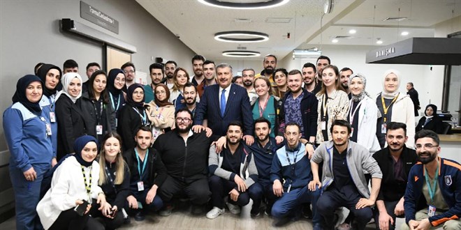 Bakan Koca'dan bayram ziyareti