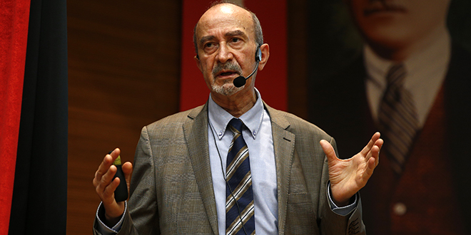 'Bir yerden bir yere göçmekle deprem tehlikesini bertaraf edemezsiniz'